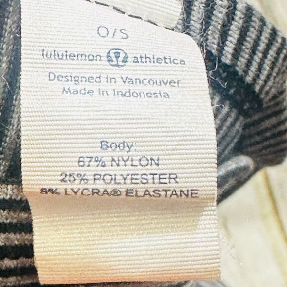 Lululemon Athletica Special Edition Vinyasa Scarf Tonka Stripe Black Gold Zip - Picture 5 of 6